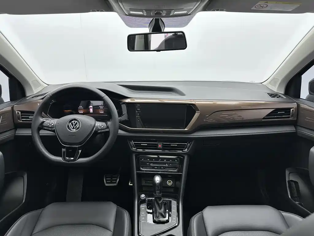 Volkswagen Tharu 2022 280TSI Luxury
