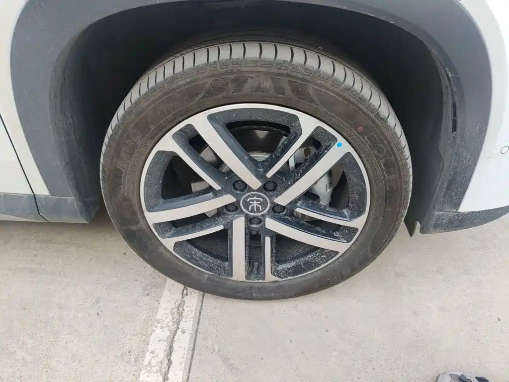BYD L DM-i — миниатюра 25