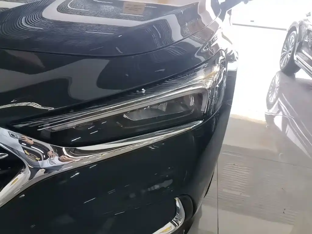 Buick LaCrosse — миниатюра 24