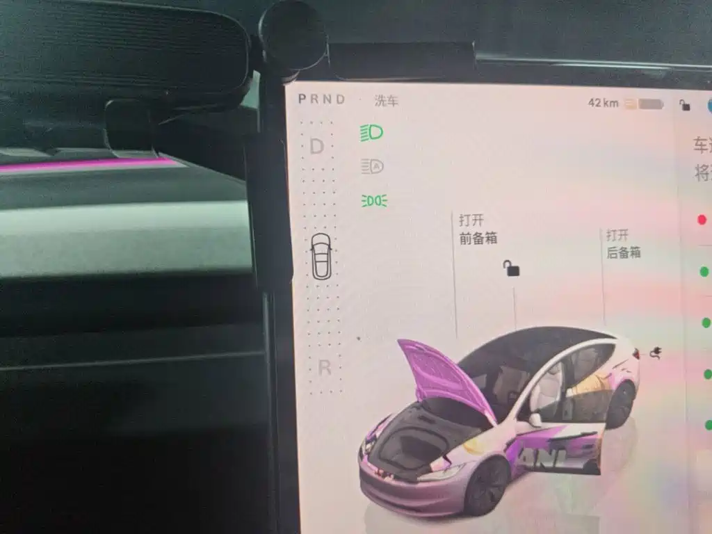 Tesla Model 3 — миниатюра 14