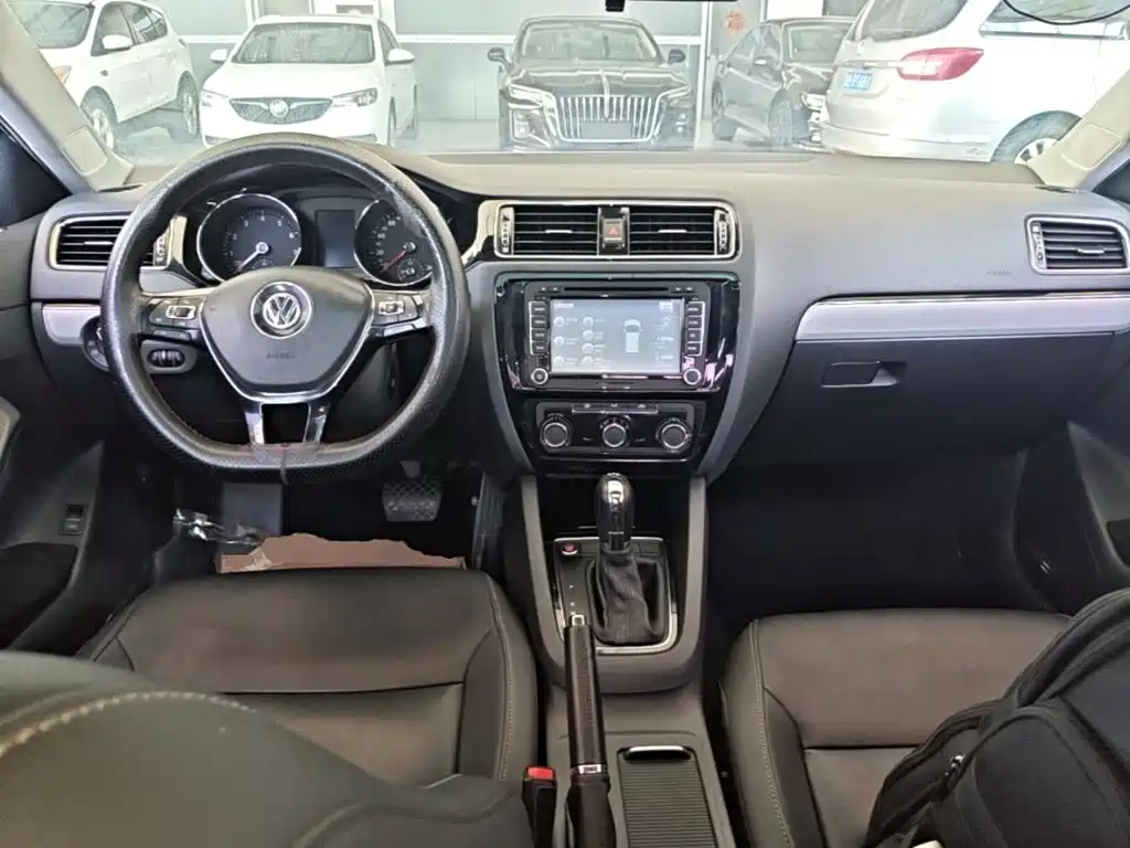 Volkswagen Sagitar — миниатюра 10
