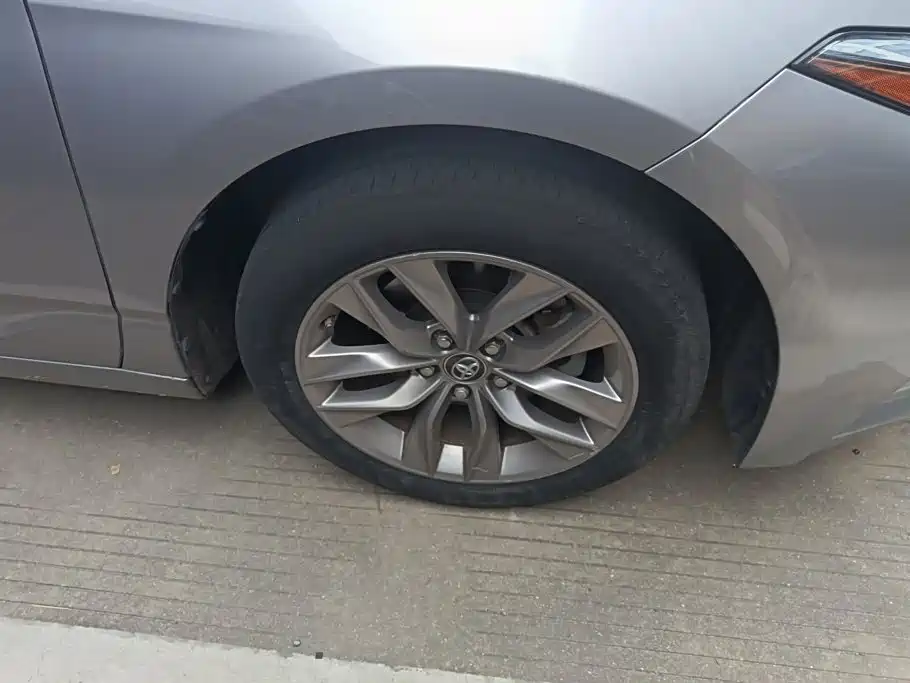 Toyota Avalon — миниатюра 6