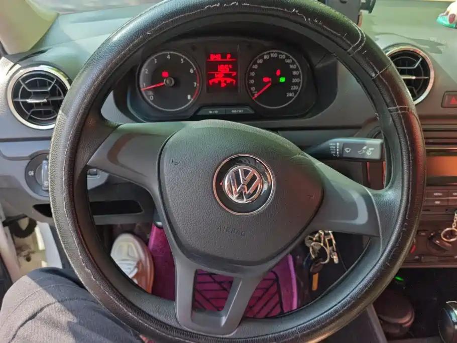 Volkswagen Jetta — миниатюра 15