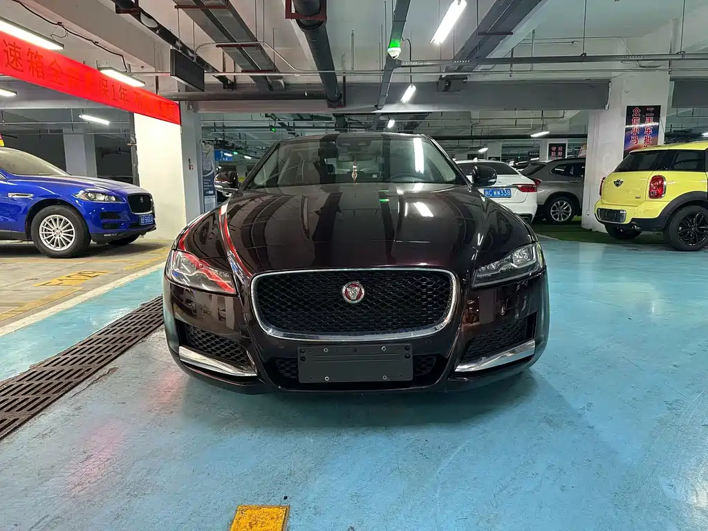 Jaguar XFL — миниатюра 2