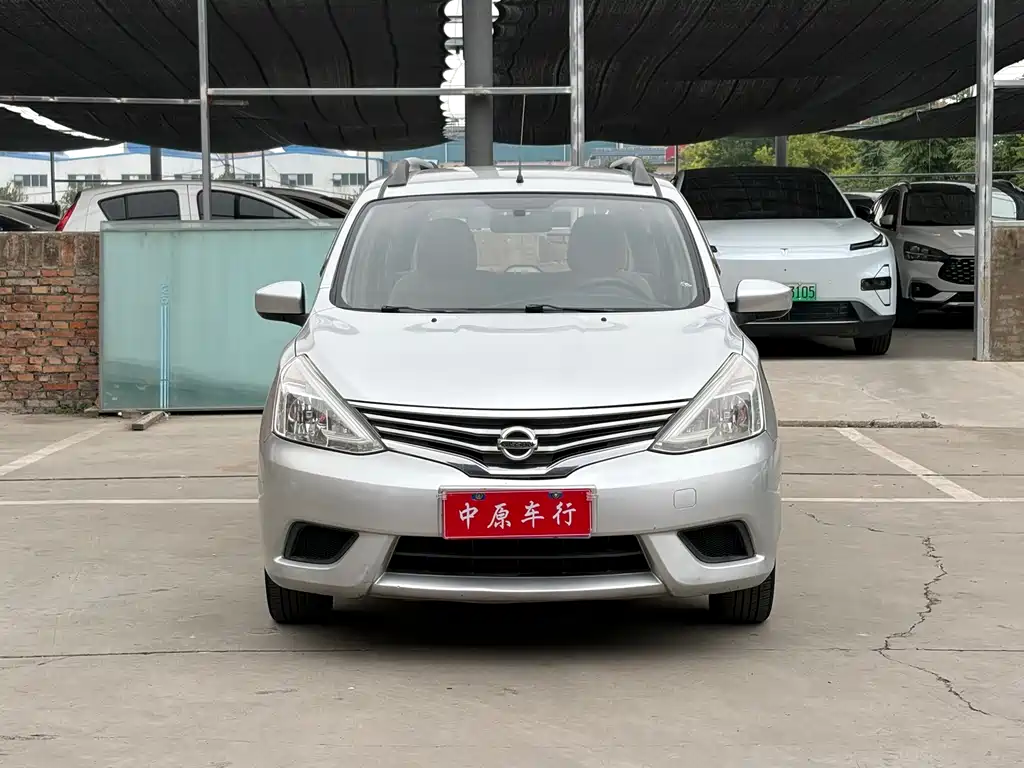 Nissan Livina — миниатюра 2