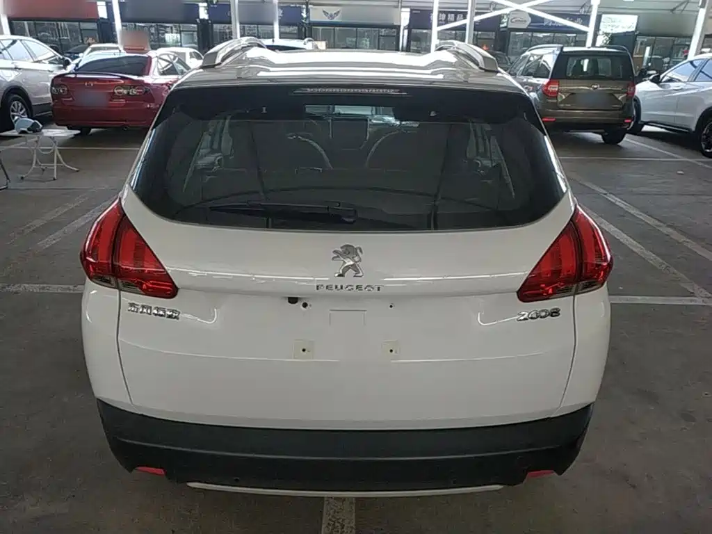 Peugeot 2008 — миниатюра 6