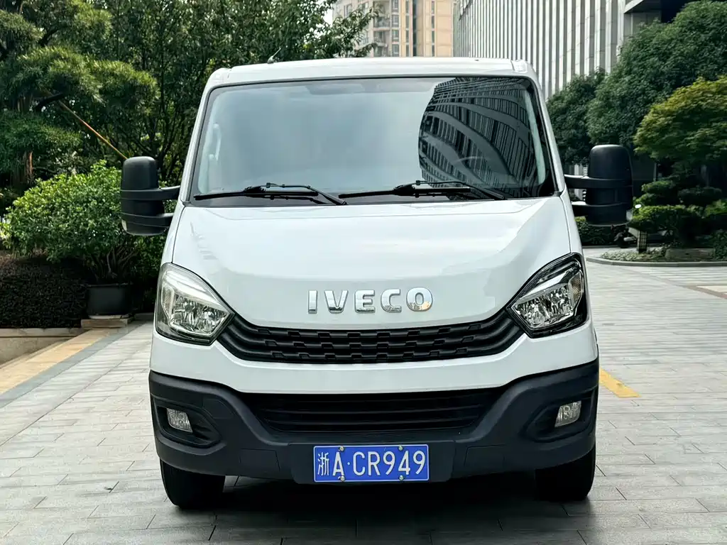 IVECO Ousheng — миниатюра 2
