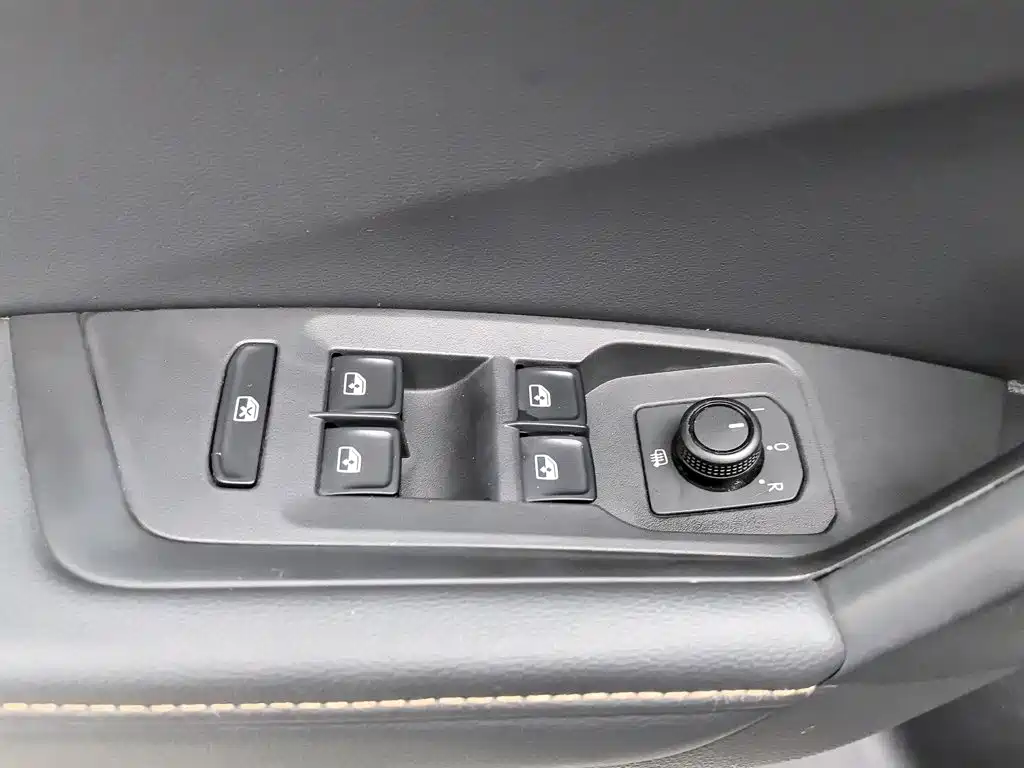 Volkswagen Lavida — миниатюра 9