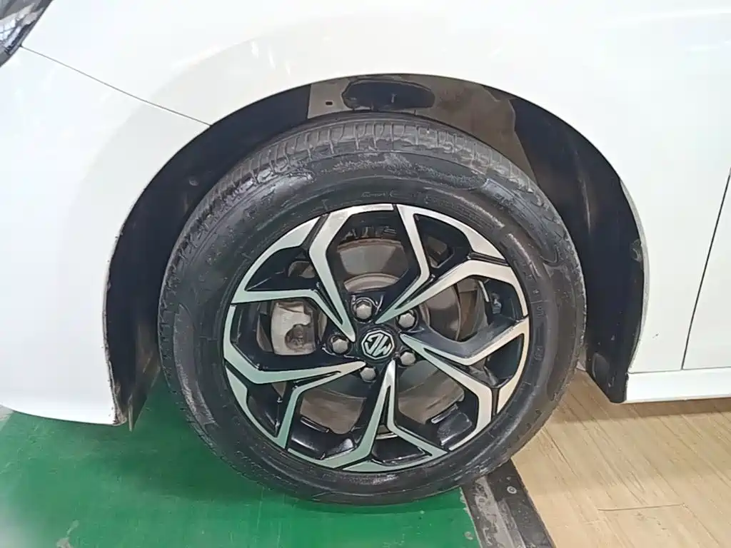 MG MG5 — миниатюра 23