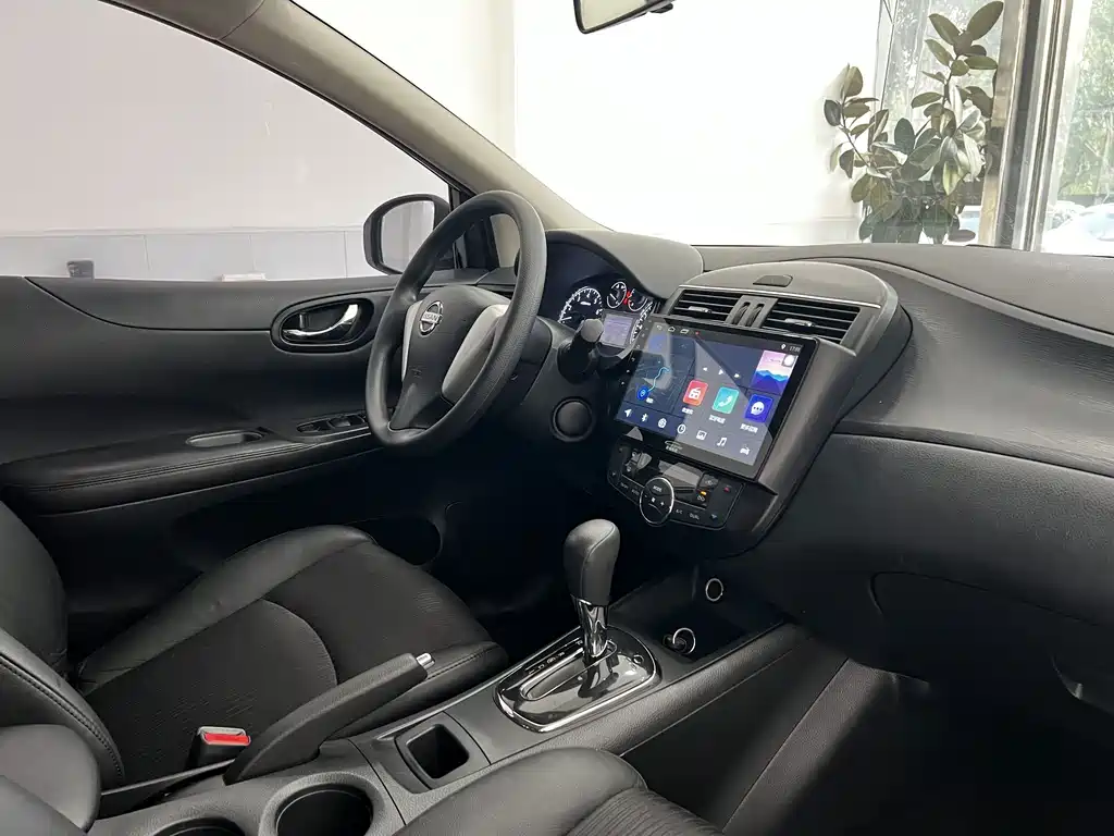 Nissan Tiida 1.6L CVT Smart Type, фото 9