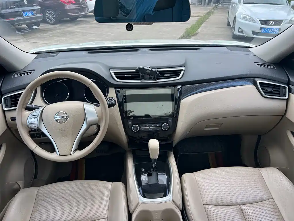 Nissan X-Trail — миниатюра 5