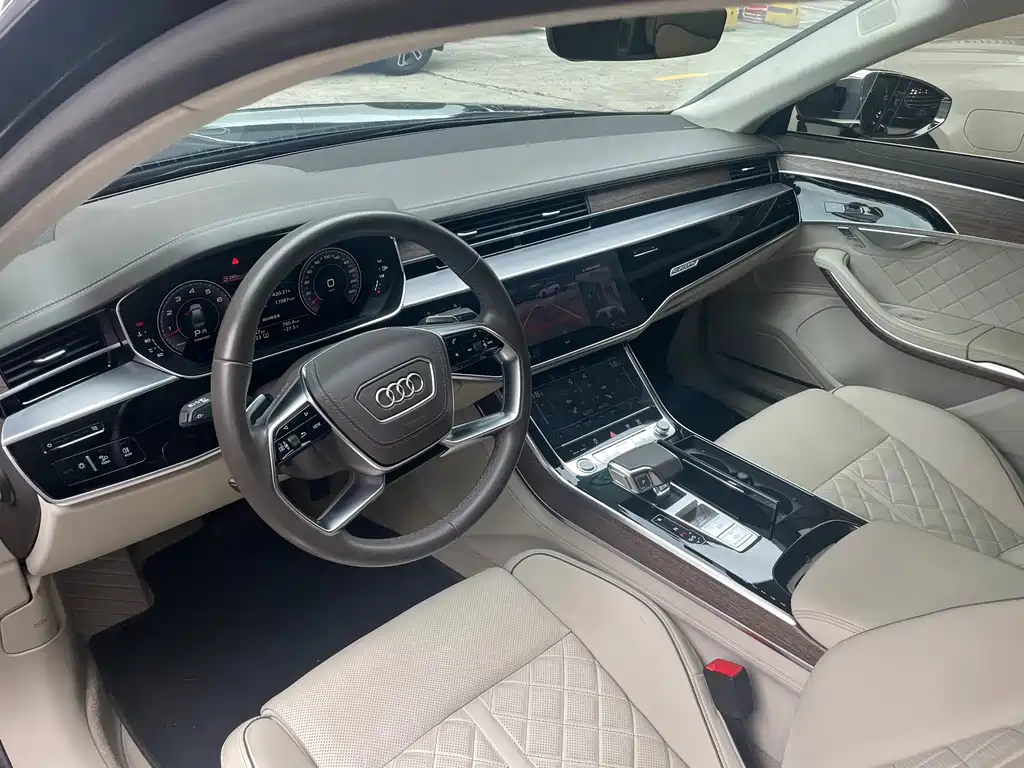 Audi A8 — миниатюра 3