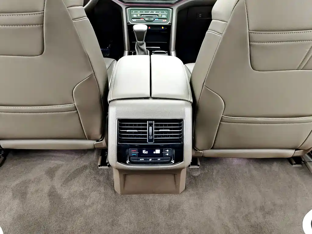 Volkswagen Viloran — миниатюра 7