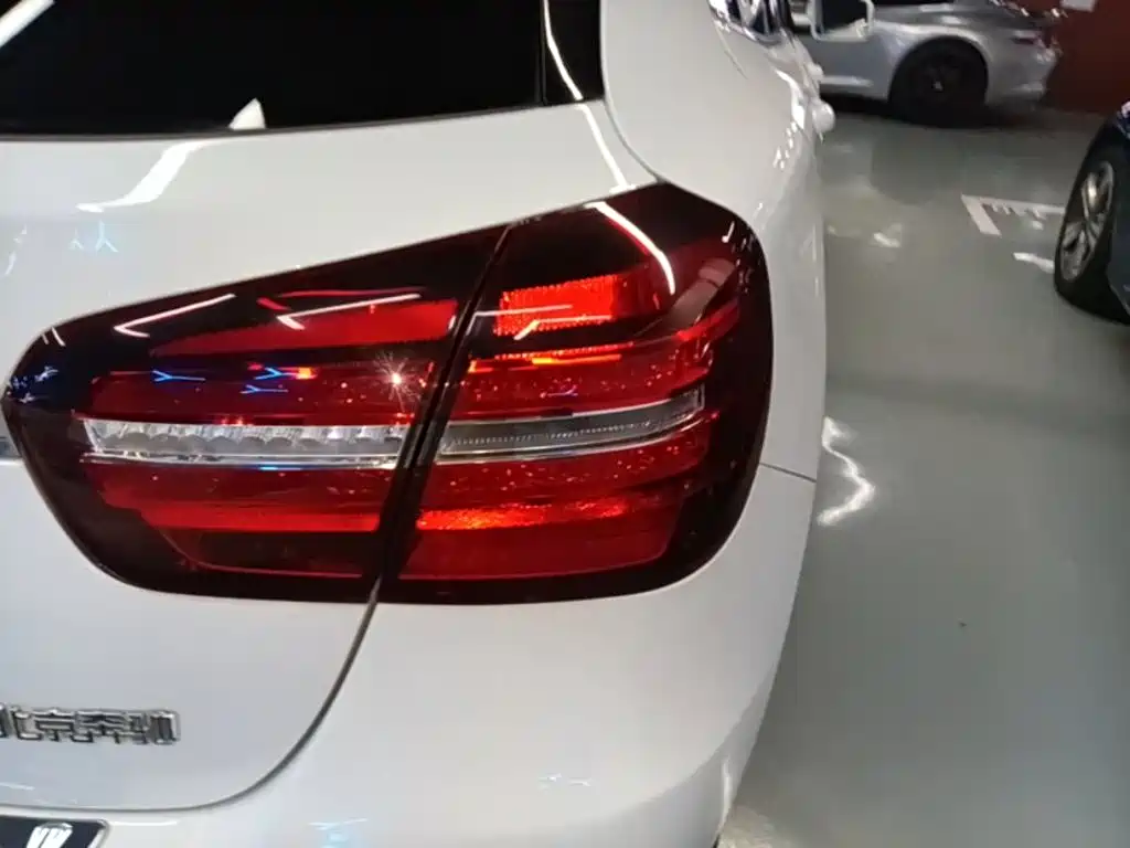 Mercedes-Benz GLA — миниатюра 8