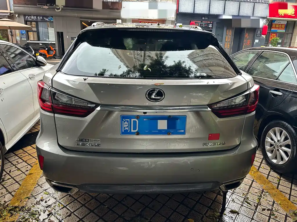 Lexus RX — миниатюра 5