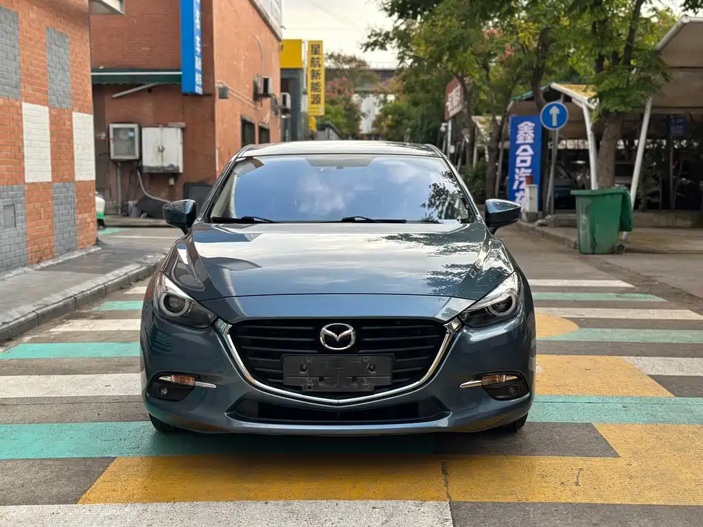 Mazda 3 Axela — миниатюра 2