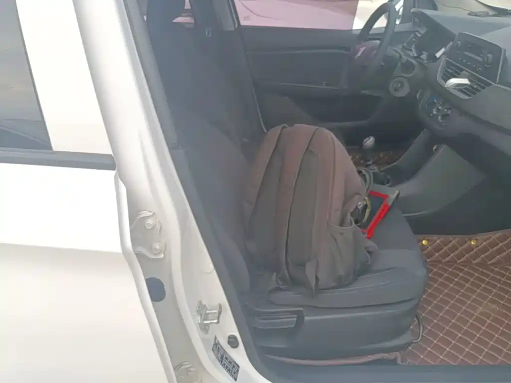 Baojun 310W — миниатюра 25