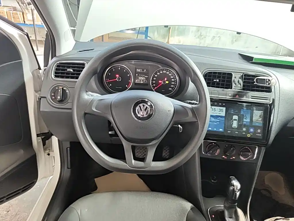 Volkswagen Polo — миниатюра 11