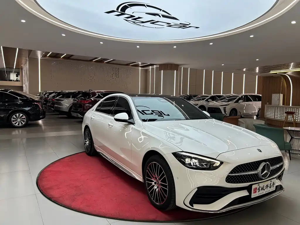 Mercedes-Benz C-Class — миниатюра 3