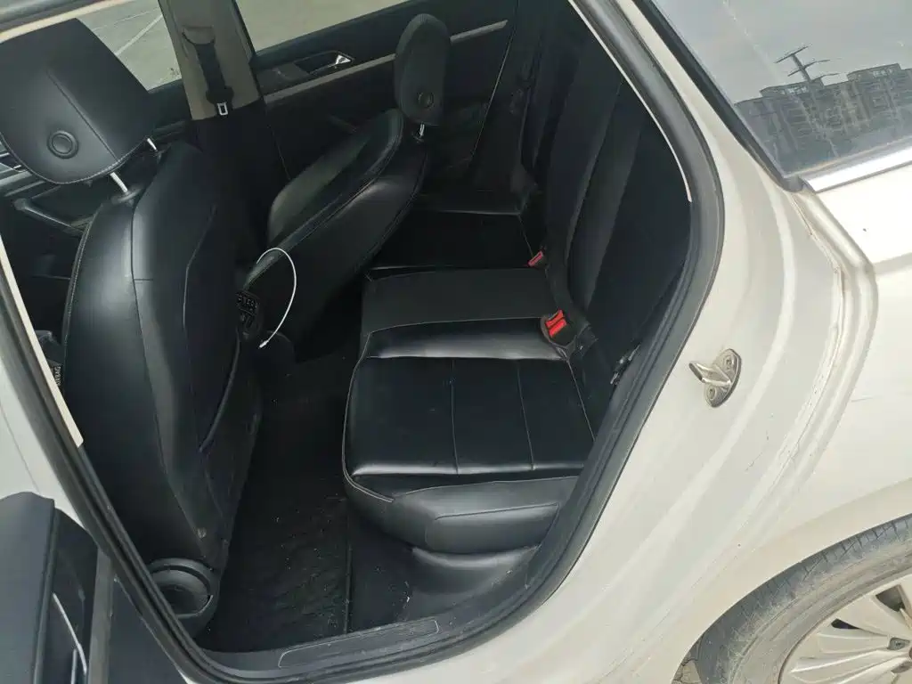 Volkswagen Lavida — миниатюра 13