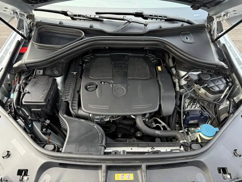 Mercedes-Benz M-Class — миниатюра 11
