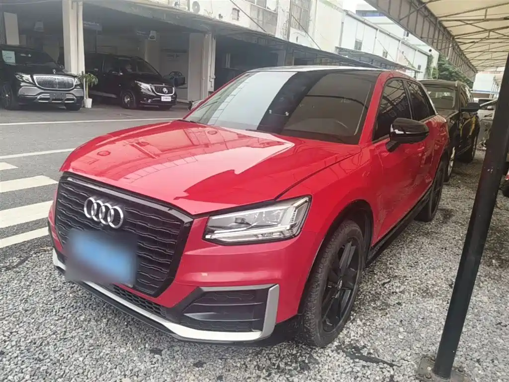 Audi Q2L 2019