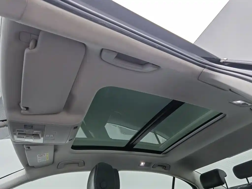 Volkswagen Magotan — миниатюра 14