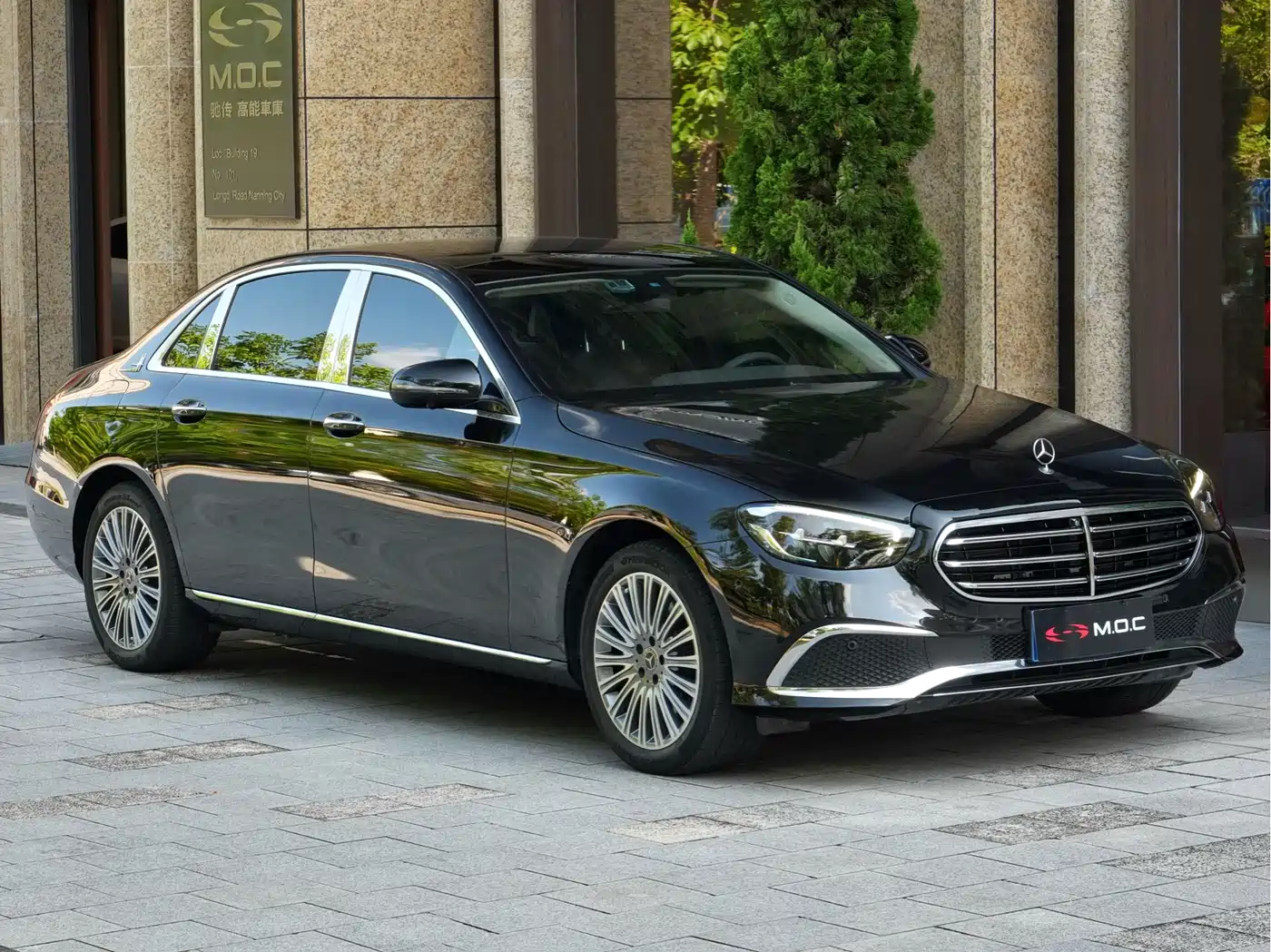 奔驰E级 2023款 改款 E 300 L 运动豪华型 2023