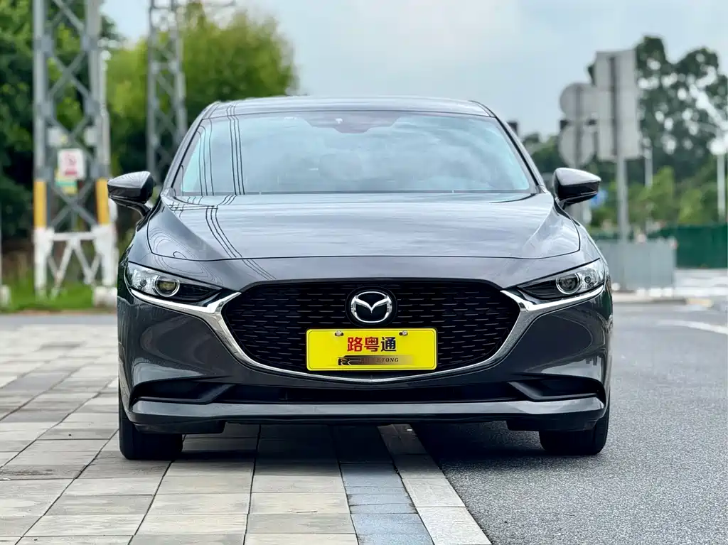 Mazda 3 Axela — миниатюра 2