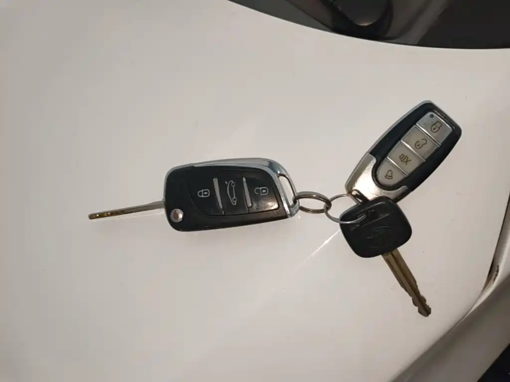 Toyota Yaris L — миниатюра 9