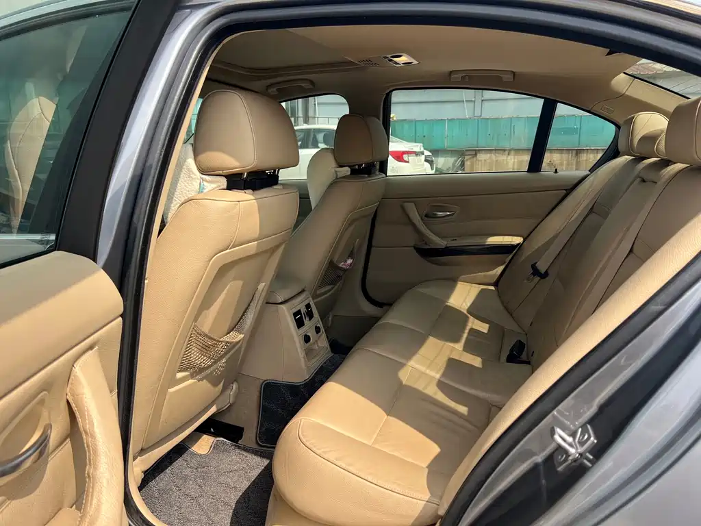BMW 3 Series — миниатюра 8