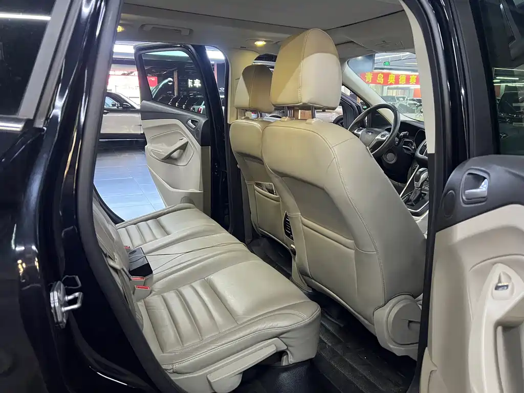 Ford Kuga — миниатюра 12