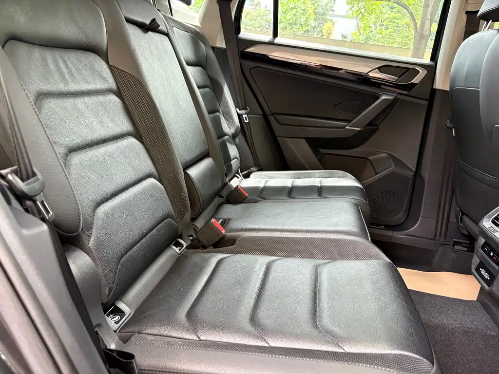 Volkswagen Tayron 2019 330TSI Luxury VI