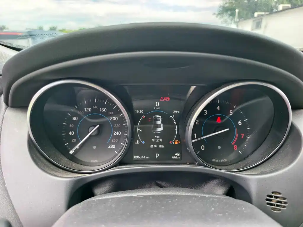Jaguar XE 2017 2.0T 200PS R-Sport