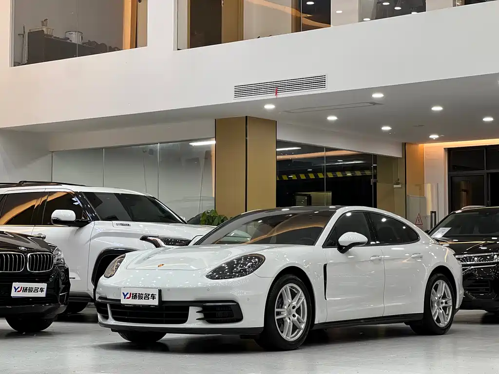 Porsche Panamera 2020