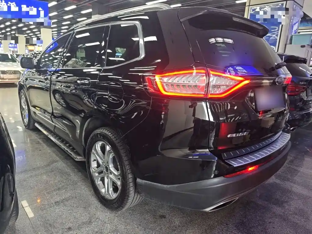 Ford Edge — миниатюра 5