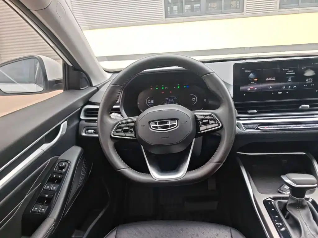 Geely Emgrand — миниатюра 11