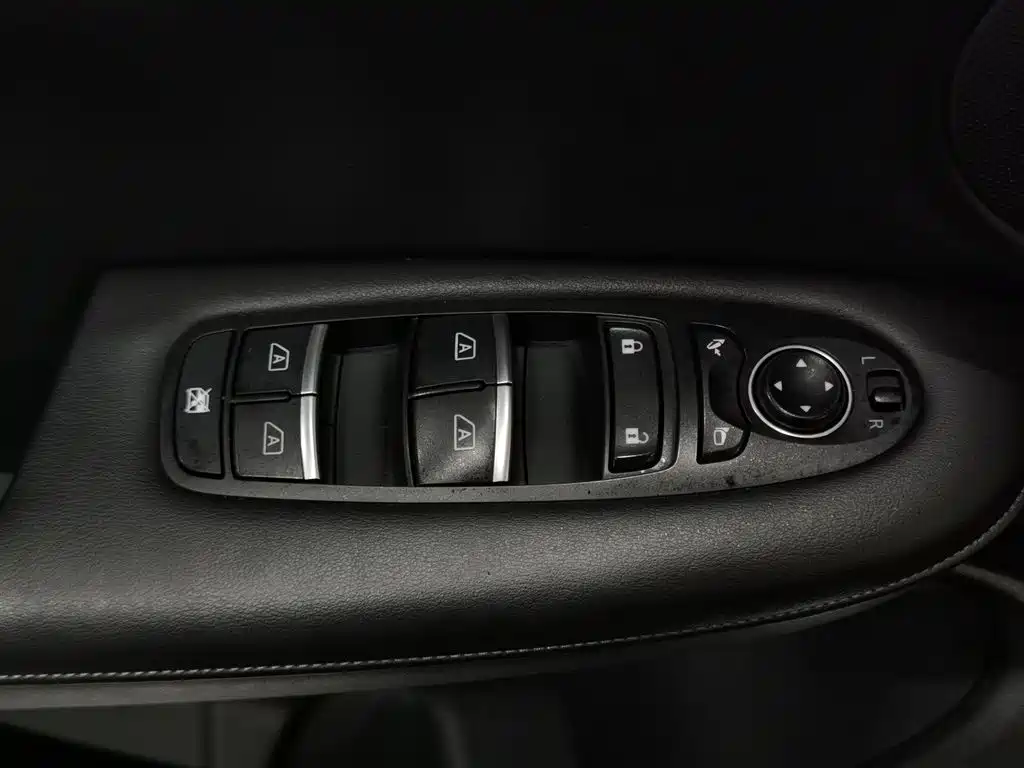 Infiniti QX50 2018 2.0T