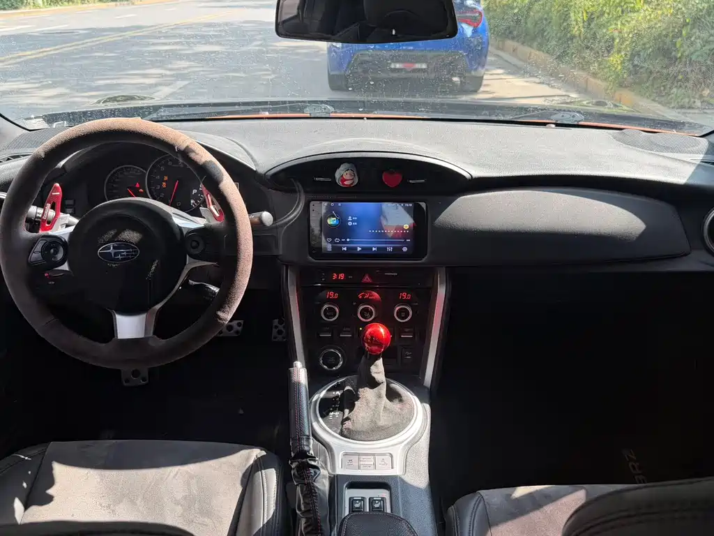 Subaru BRZ — миниатюра 6