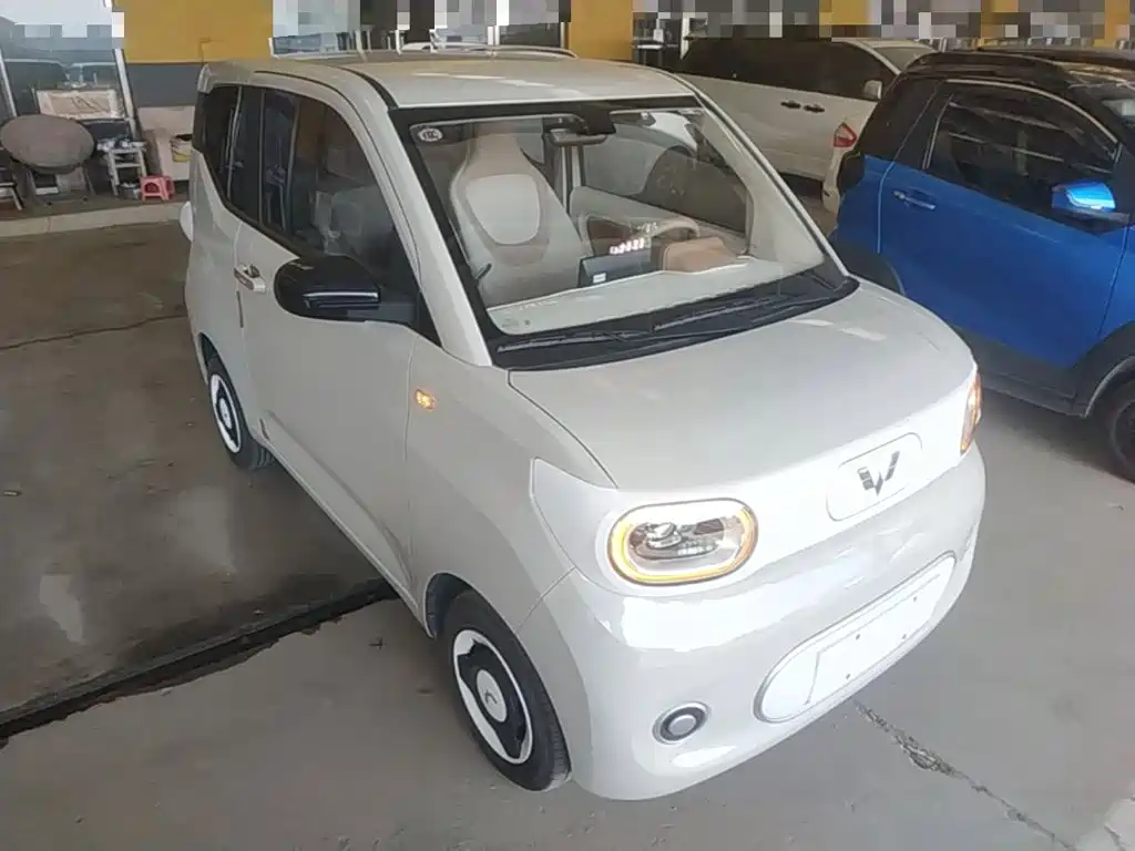 Wuling MINIEV — миниатюра 4