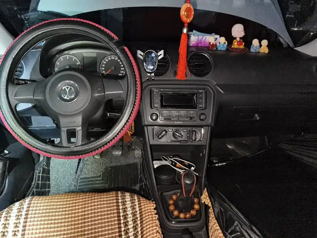 Volkswagen Jetta — миниатюра 5