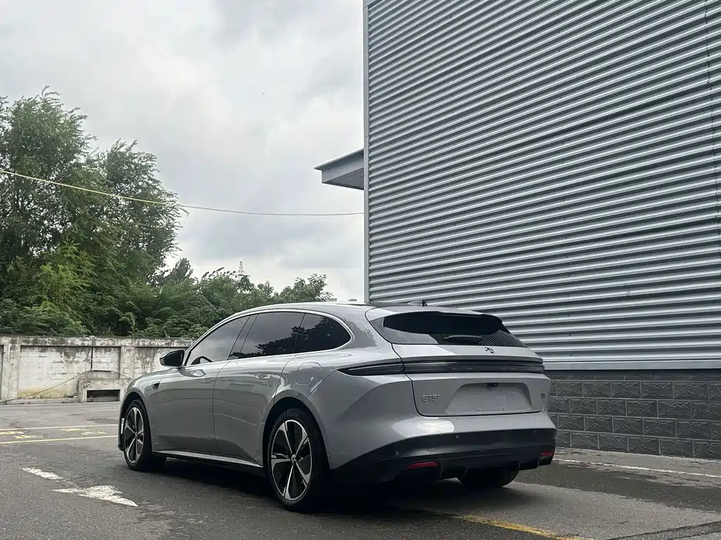 NIO ET5T — миниатюра 2