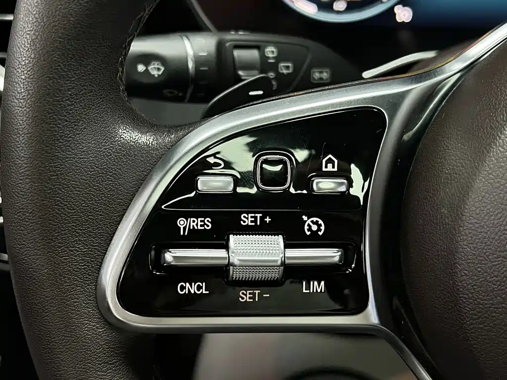 Mercedes-Benz GLC — миниатюра 41