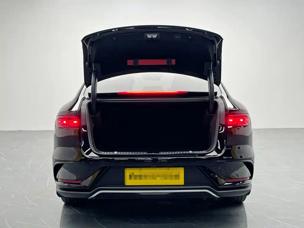 BYD Han — миниатюра 9