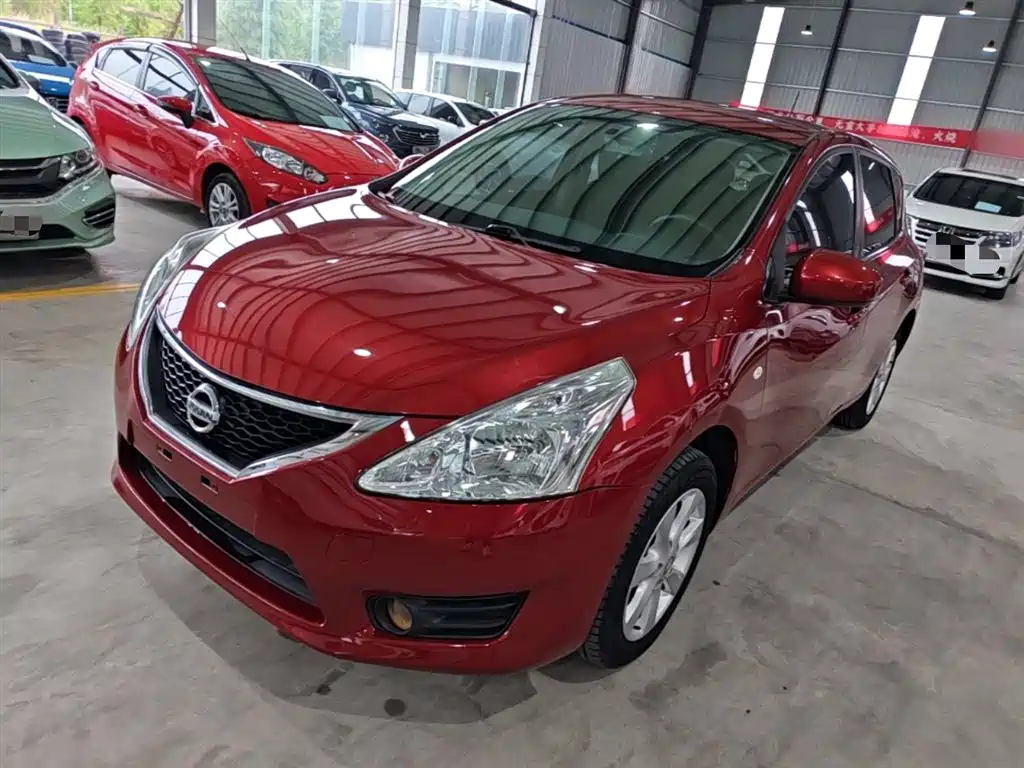 Nissan Tiida 2016