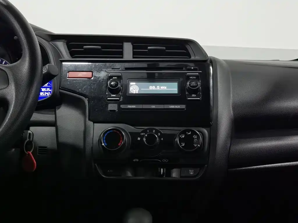 Honda Fit — миниатюра 12