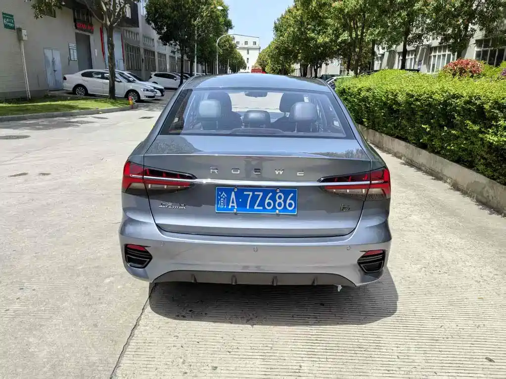 ROEWE I5