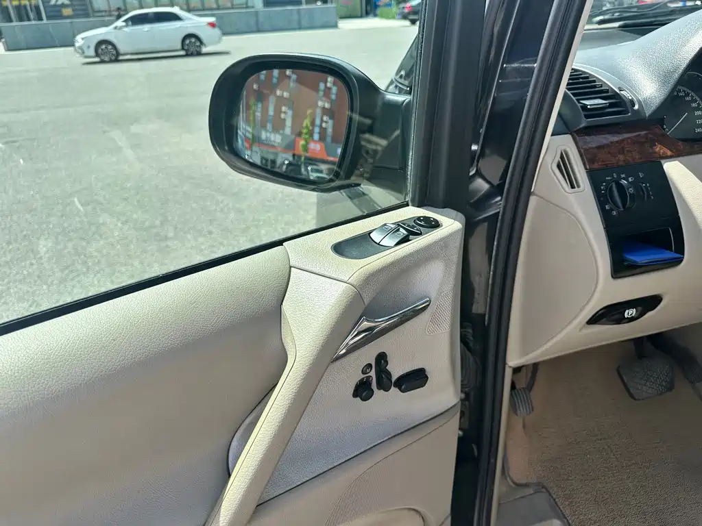 Mercedes-Benz Viano 2010 2.5L Luxury