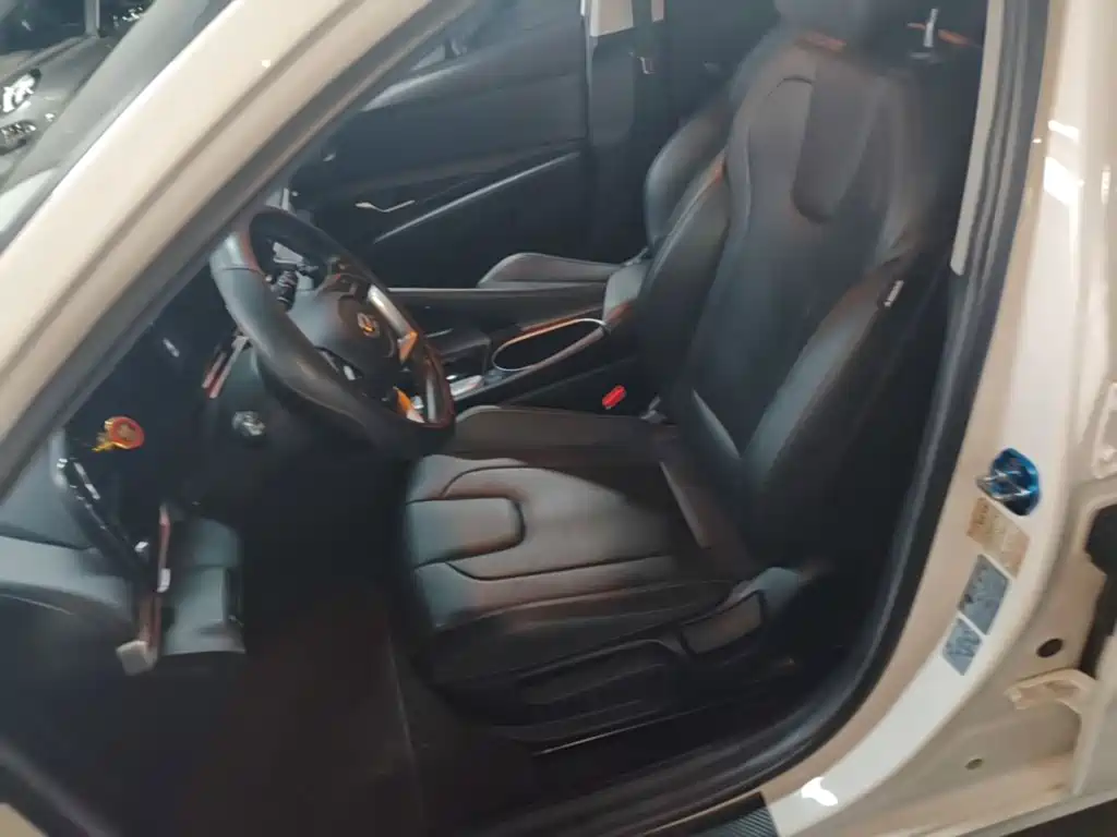 Hyundai Elantra — миниатюра 15