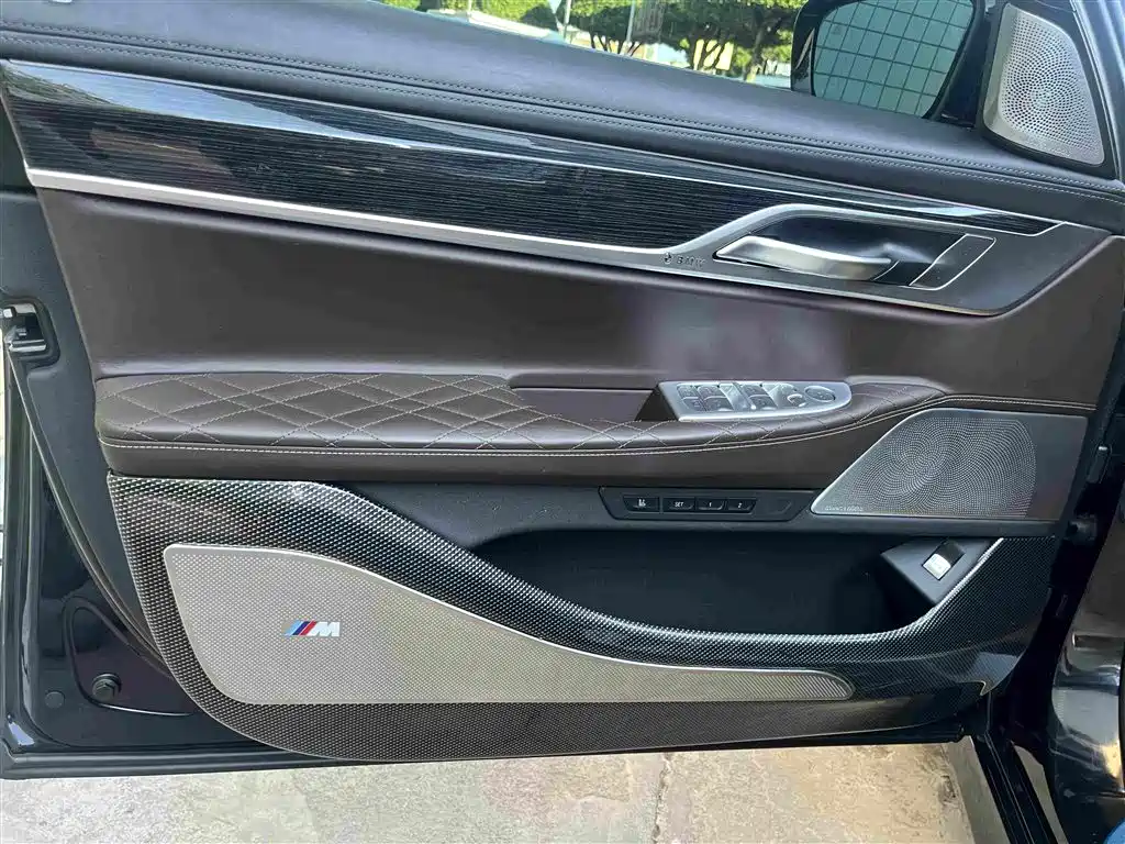 BMW 7 Series 7 2021 740Li Lead M Sport